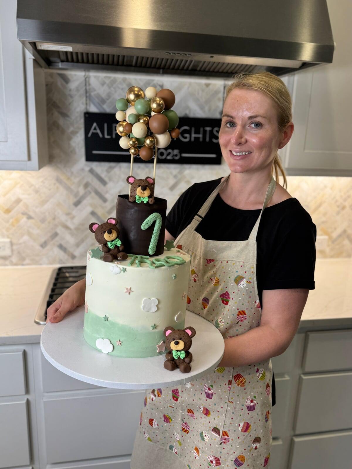 My Favorite Cake Tools & Essentials